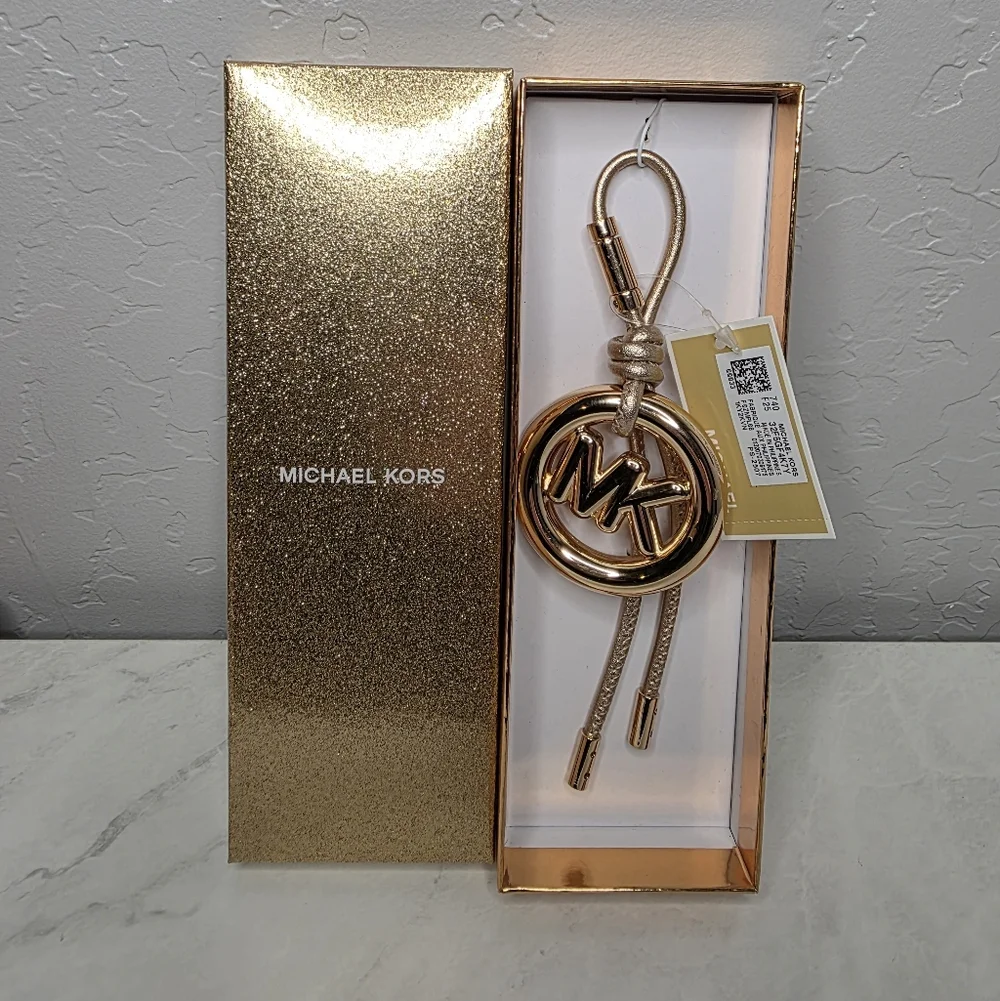 NEW Michael Kors Gold MK Pop Charm